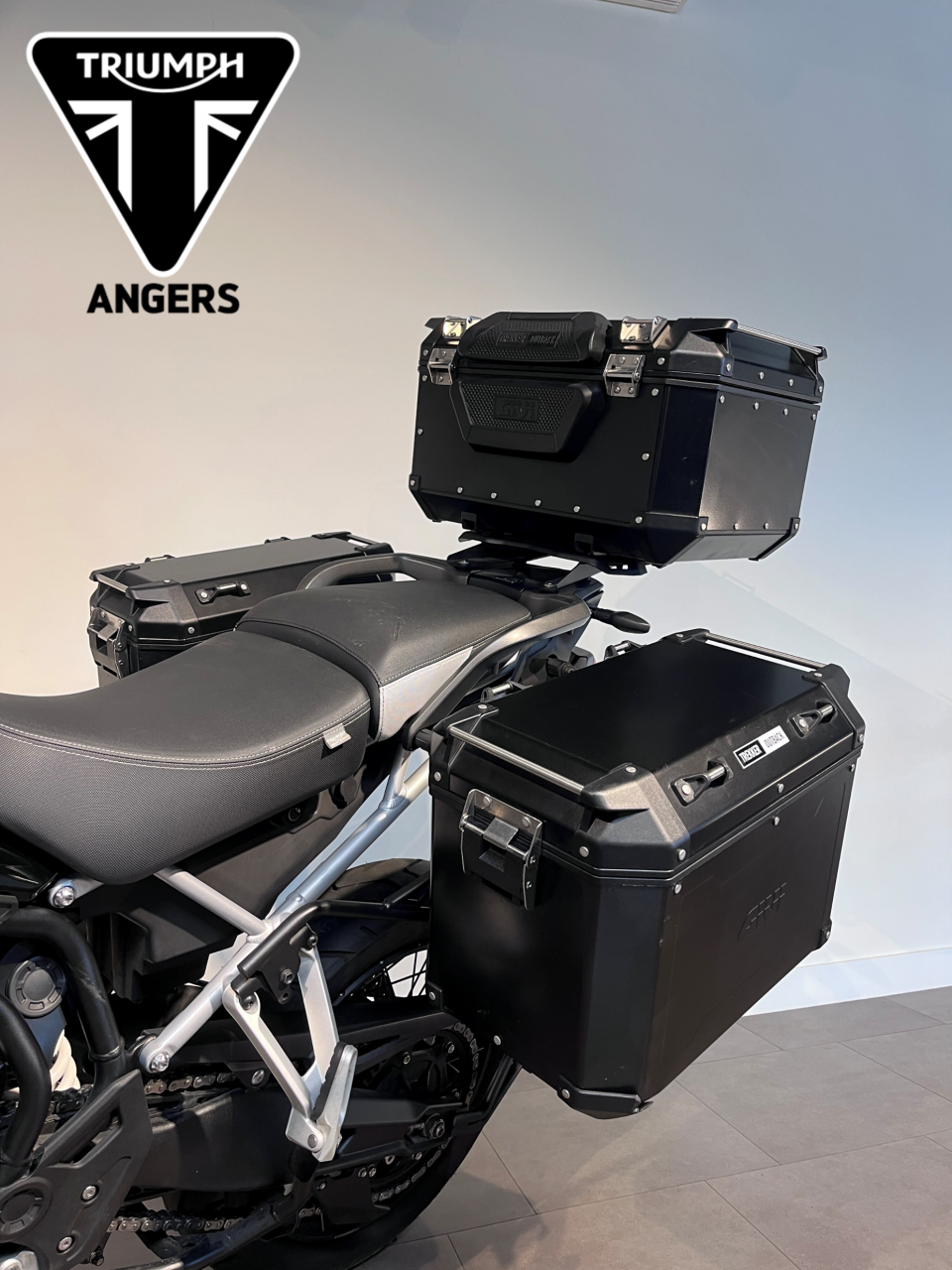 TRIUMPH TIGER 900 RALLY PRO 4