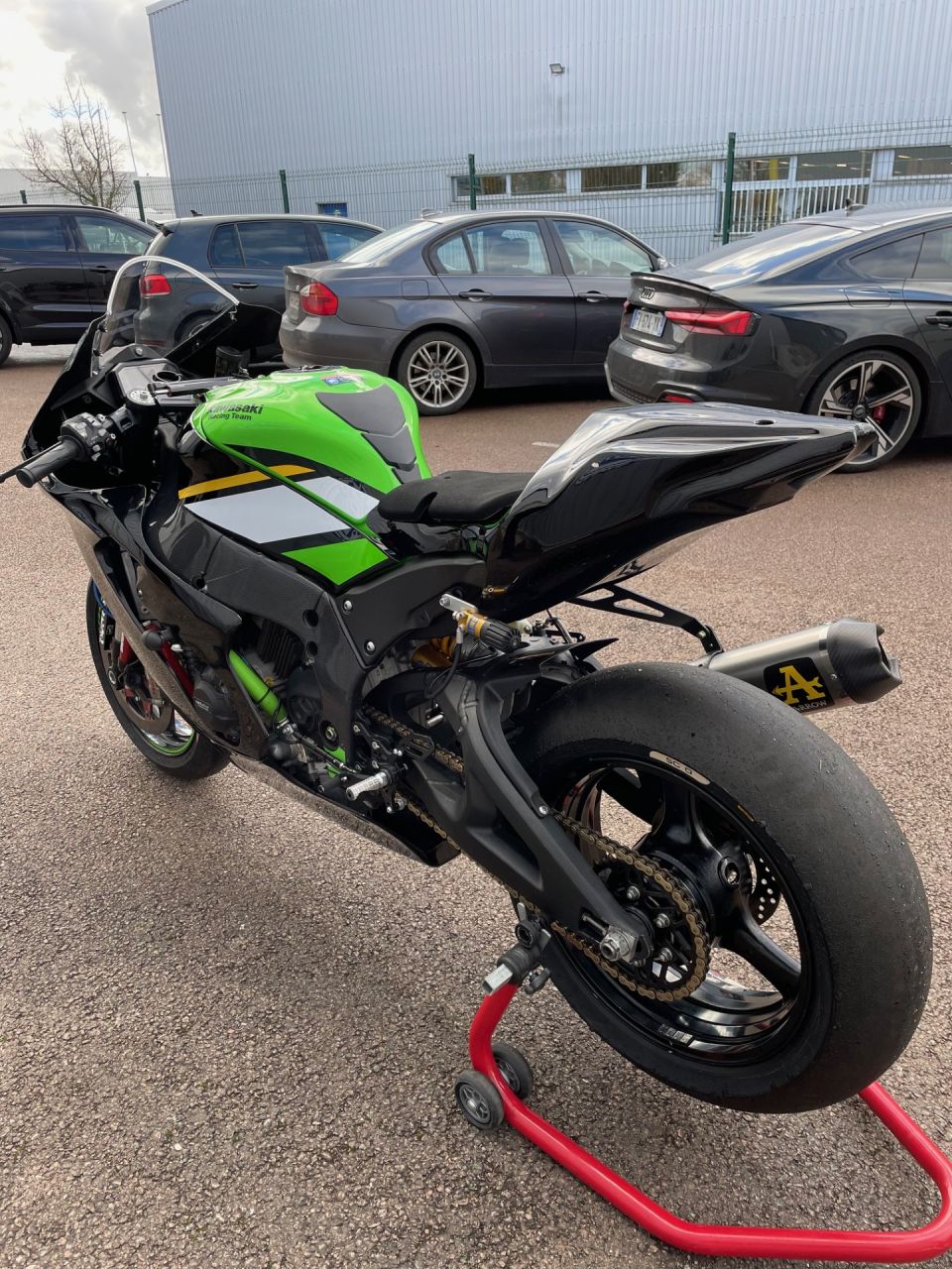 KAWASAKI ZX-10R 4