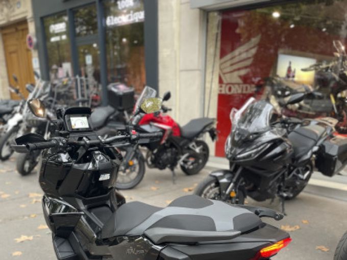 HONDA ADV 350 4