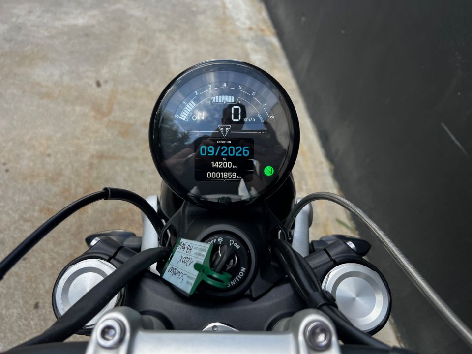 TRIUMPH SCRAMBLER 1200 4