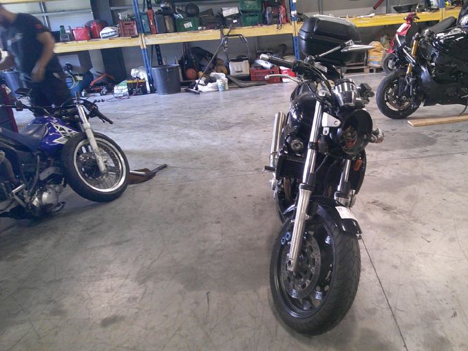 YAMAHA XJR 1300 4