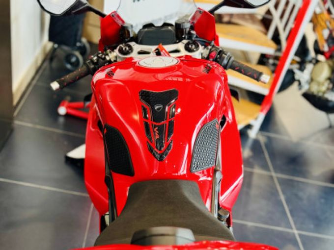 DUCATI PANIGALE 1103 V4 4