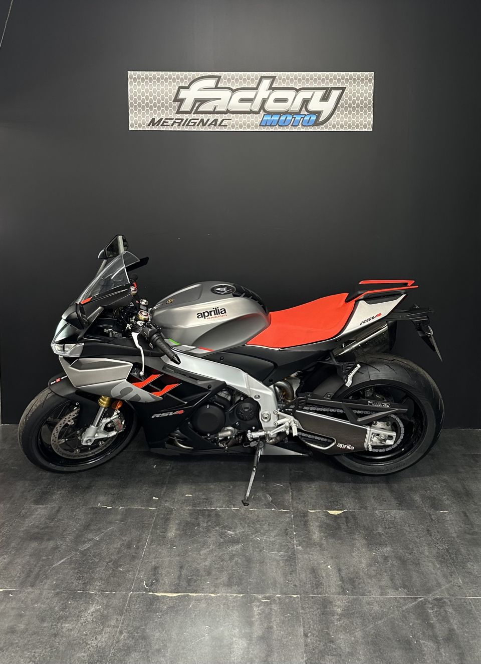 APRILIA RSV4 1100 RR 4
