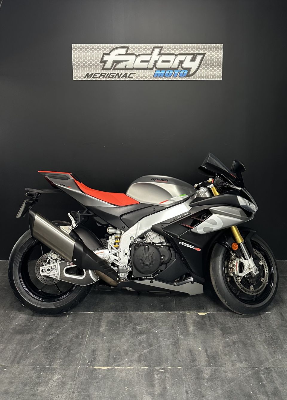 APRILIA RSV4 1100 RR 4