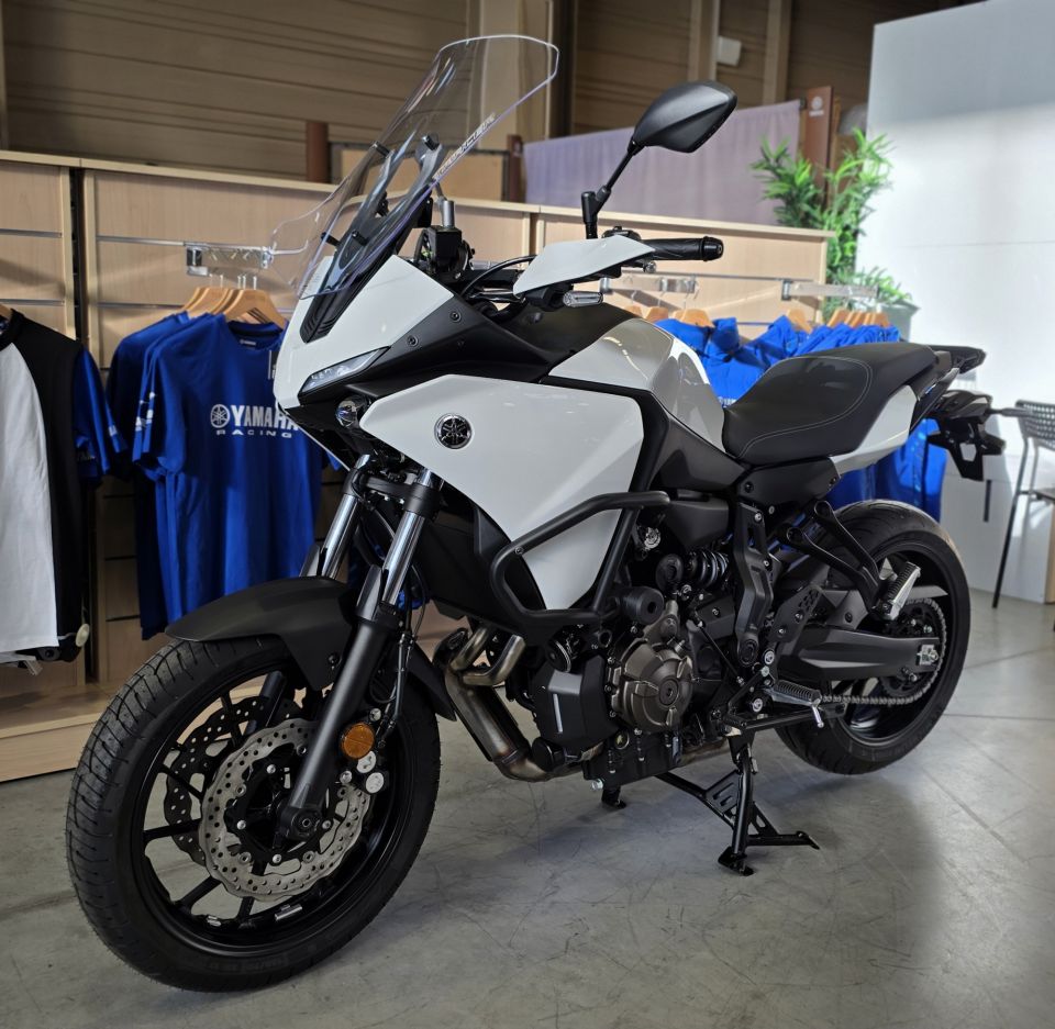 YAMAHA TRACER 7 4
