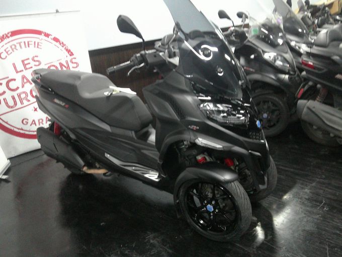 PIAGGIO MP3 400 HPE MY22 4