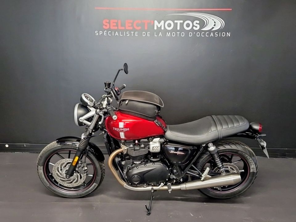 TRIUMPH STREET TWIN  900 4
