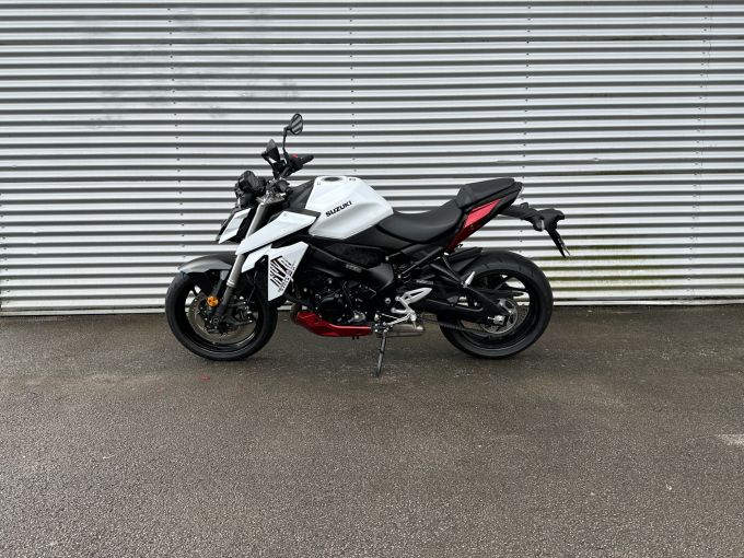 SUZUKI GSX-S 950 A2 4