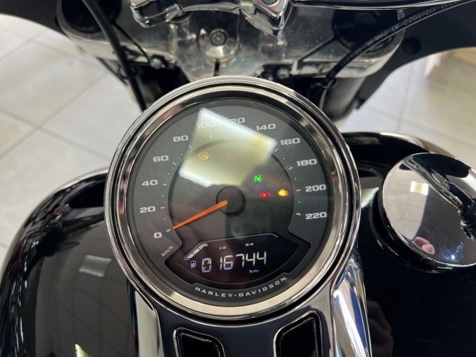 HARLEY-DAVIDSON SOFTAIL SPORT GLIDE 1745 4