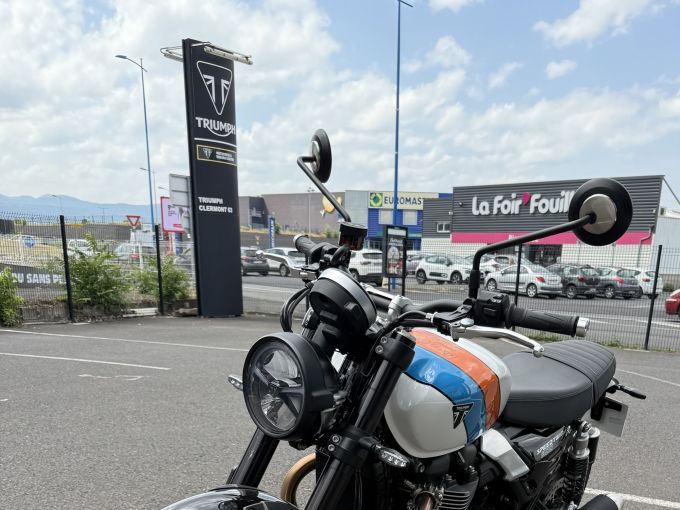 TRIUMPH SPEED TWIN 900 4