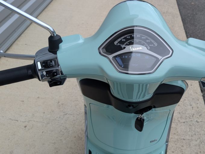VESPA PRIMAVERA 50 4