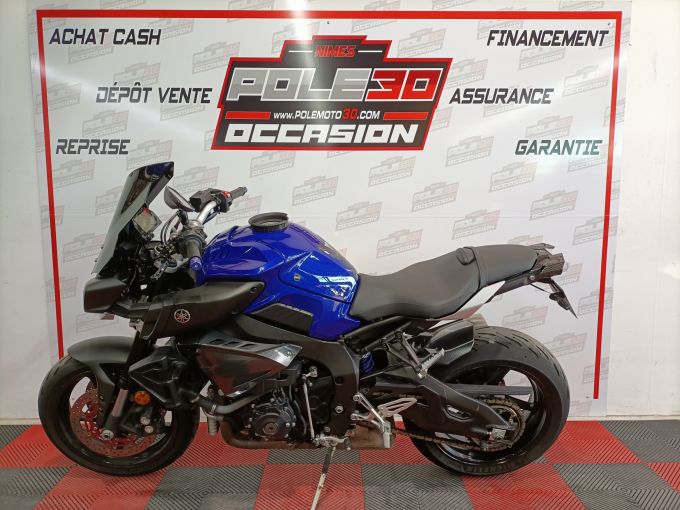 YAMAHA MT-10 4