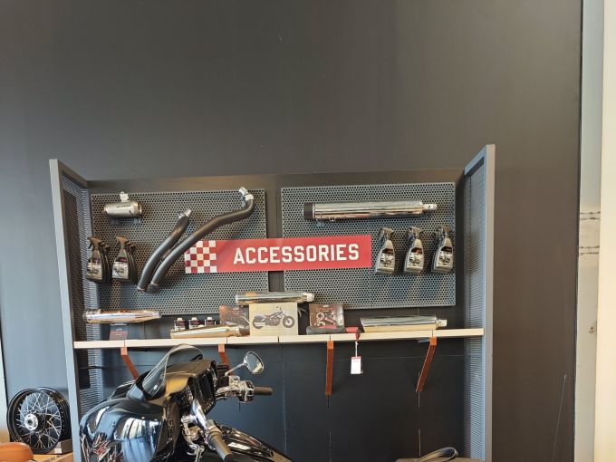 INDIAN CHIEFTAIN Limited 1890 4
