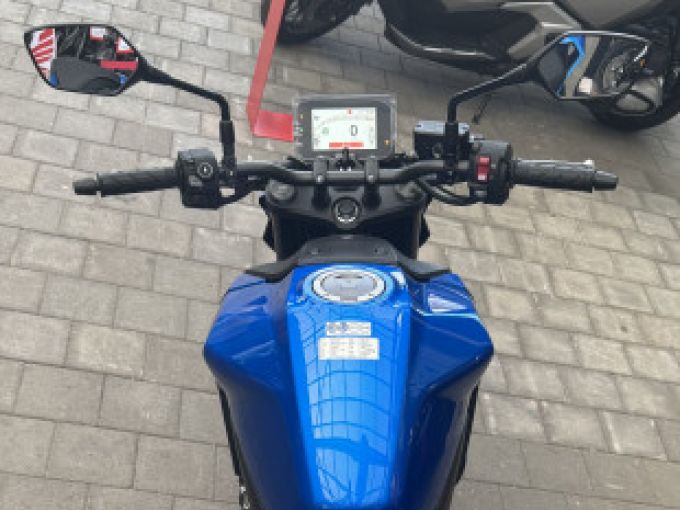 HONDA CB750 Hornet 35 kW 4