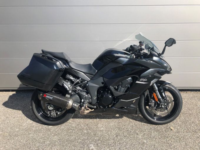 KAWASAKI NINJA 1000 SX TOURER 4