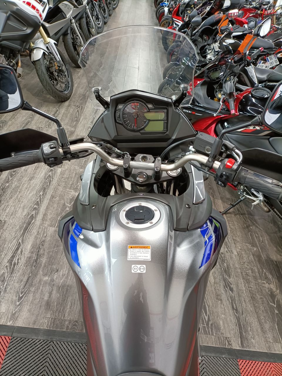 SUZUKI DL V-Strom 650 4