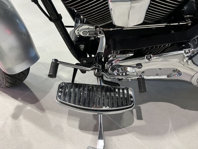 HARLEY-DAVIDSON SOFTAIL FAT BOY 1450 4