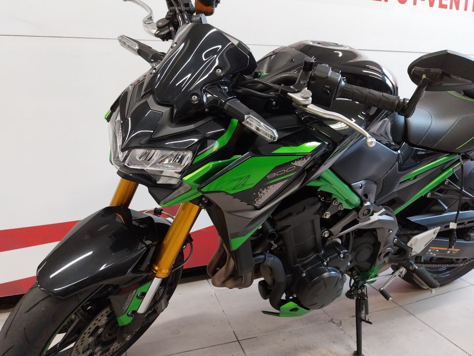 KAWASAKI Z 900 SE 4
