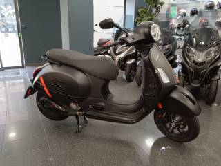 VESPA GTS SUPER SPORT - 2024