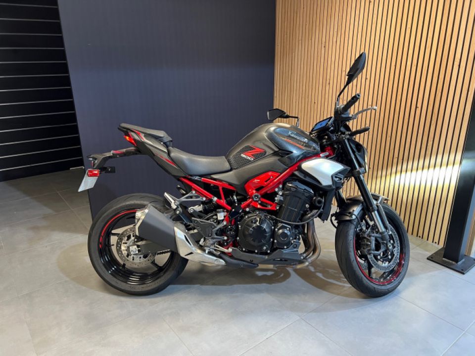 KAWASAKI Kawazaki Z900 4