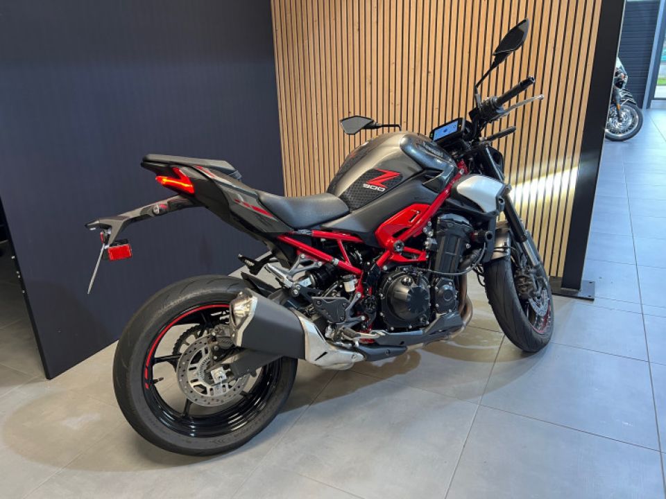 KAWASAKI Kawazaki Z900 4