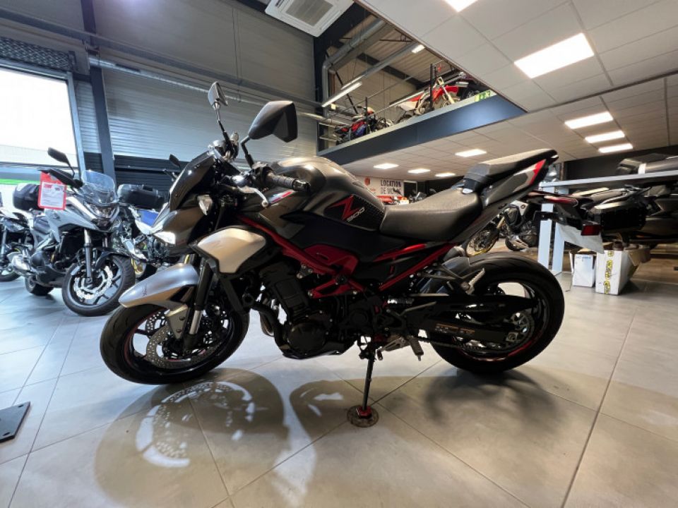 KAWASAKI Kawazaki Z900 4