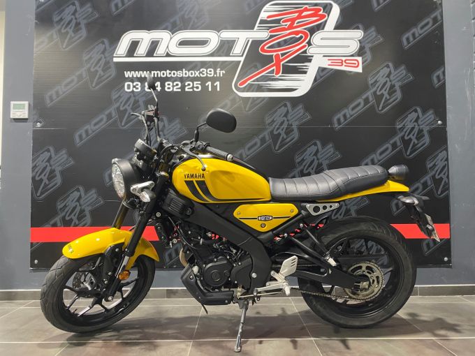YAMAHA XSR 125 4