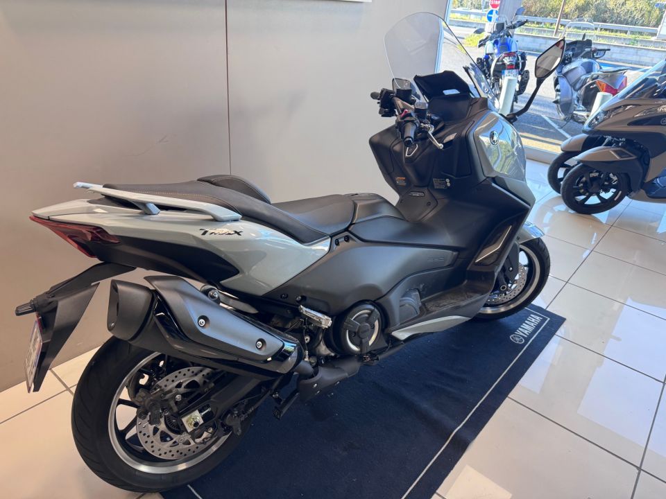 YAMAHA XP T-MAX 560 TECH MAX 4
