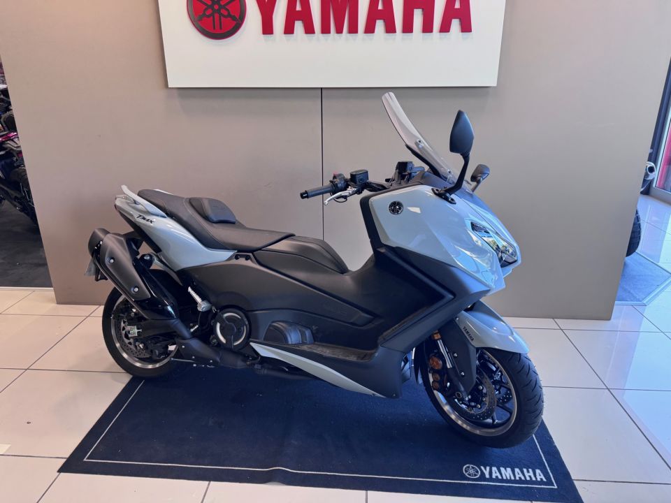 YAMAHA XP T-MAX 560 TECH MAX 4