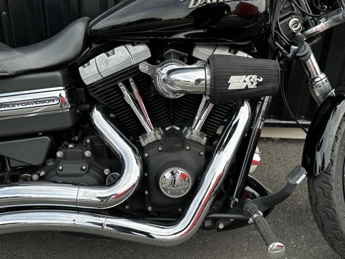 HARLEY-DAVIDSON DYNA STREET BOB 1584 4
