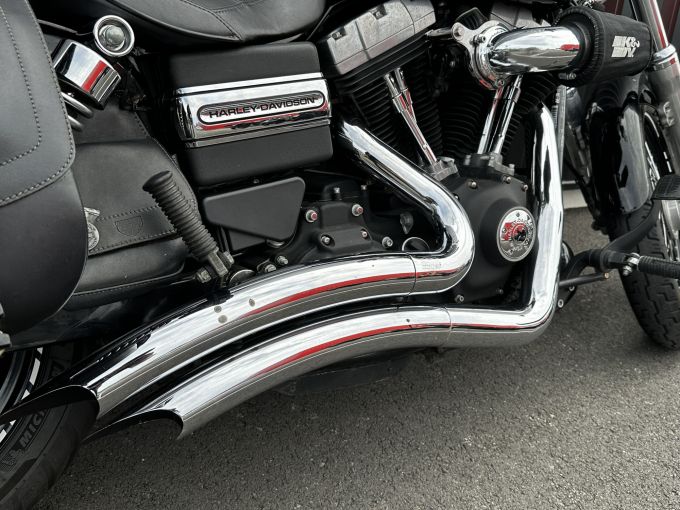 HARLEY-DAVIDSON DYNA STREET BOB 1584 4