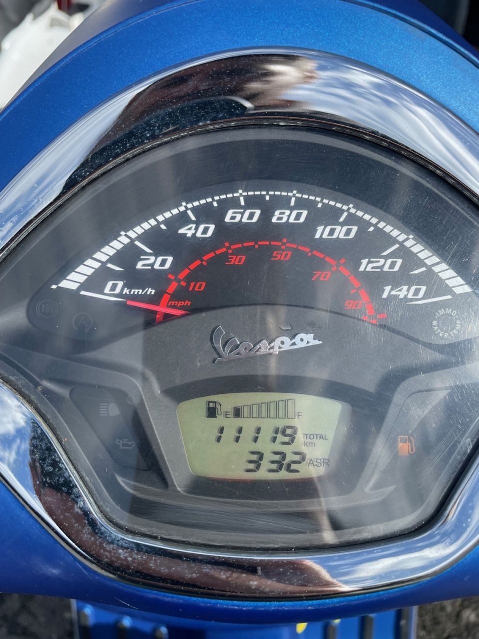 VESPA GTS 125IE SUPER 4