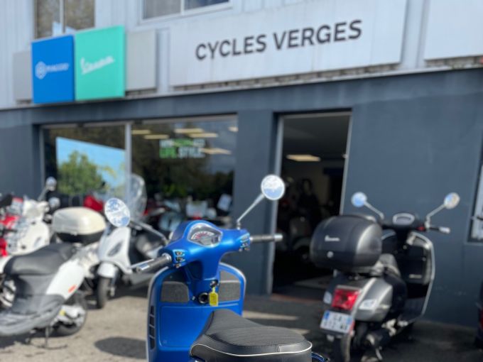 VESPA GTS 125IE SUPER 4