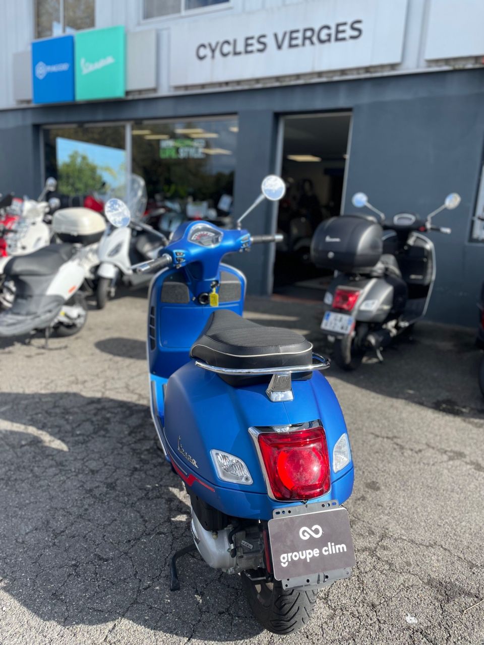 VESPA GTS 125IE SUPER 4