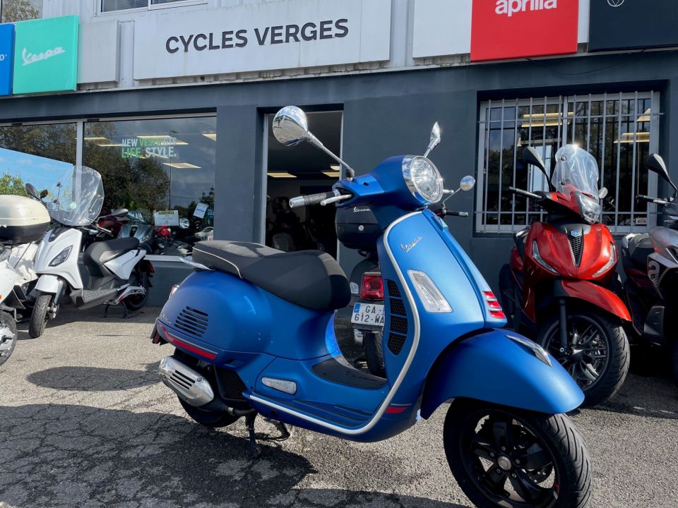 VESPA GTS 125IE SUPER 4