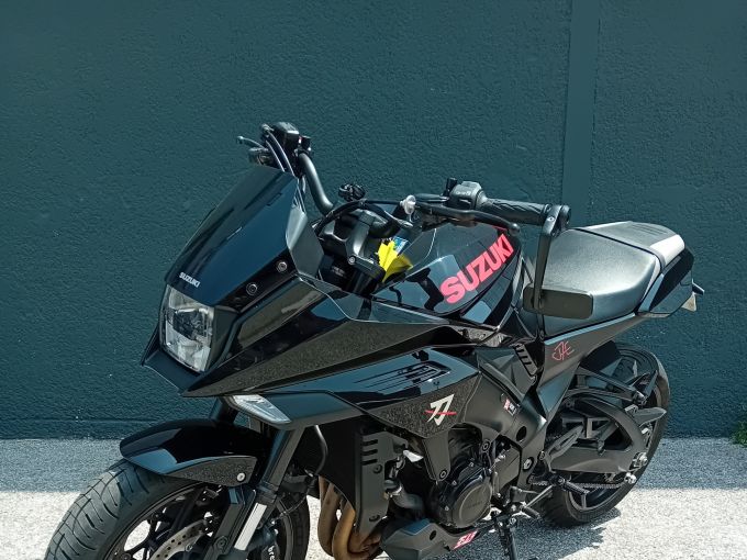 SUZUKI KATANA 1000 4