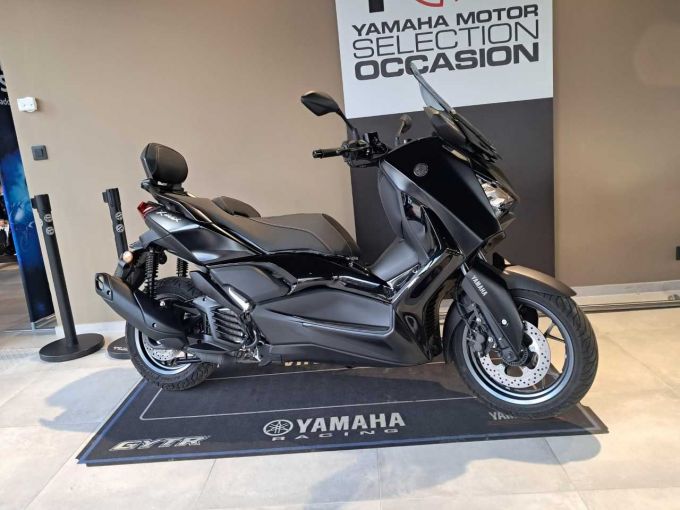 YAMAHA XMAX 125 TECH MAX 4