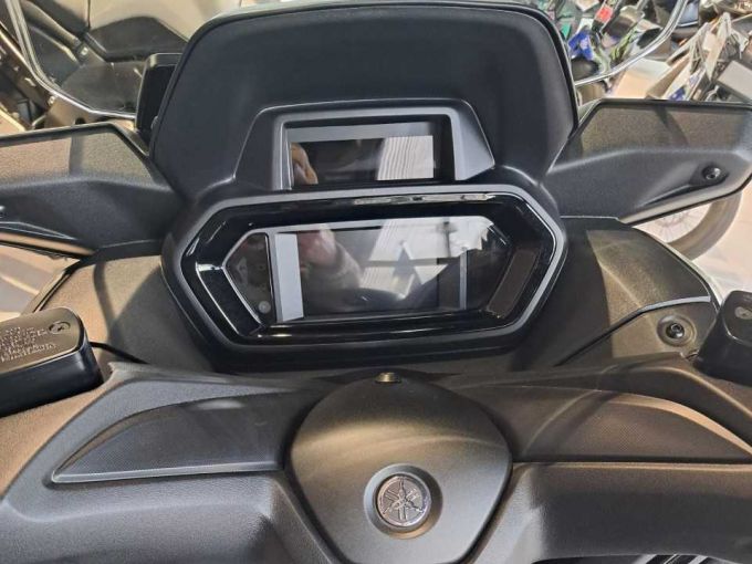 YAMAHA XMAX 125 TECH MAX 4