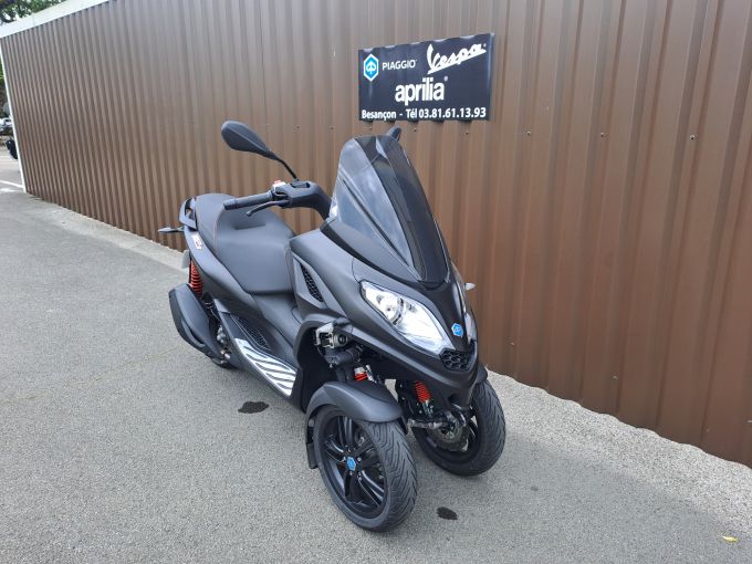 PIAGGIO MP3 300 HPE SPORT ABS ASR 4