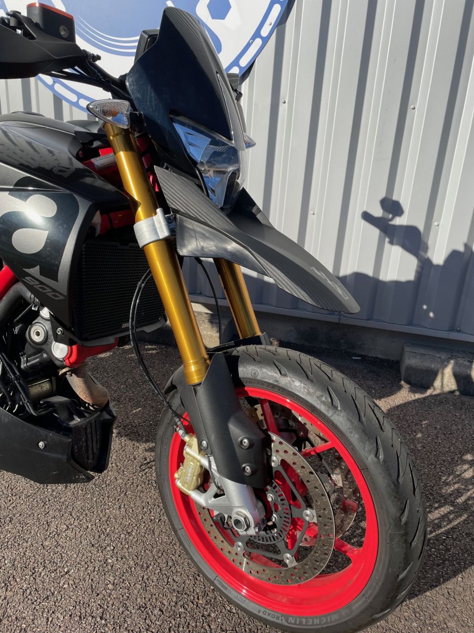 APRILIA DORSODURO 900 ABS 4
