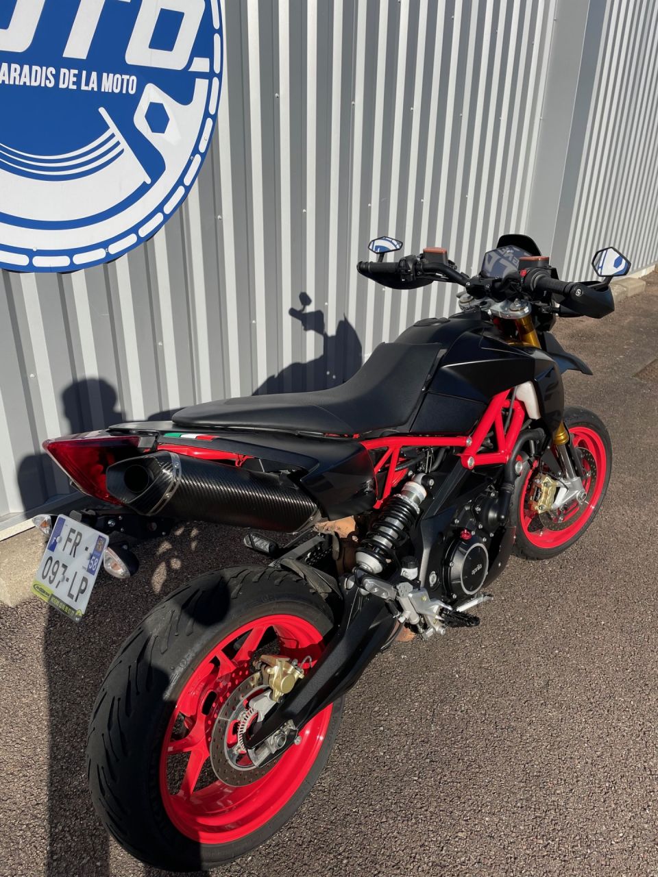 APRILIA DORSODURO 900 ABS 4