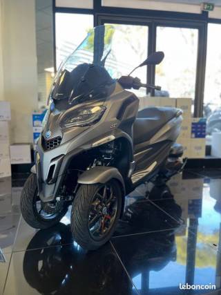 PIAGGIO MP3 530 HPE EXCLUSIVE - 2025