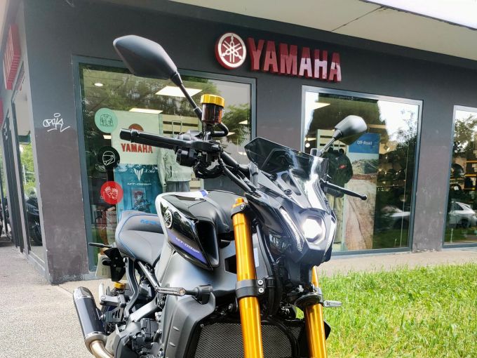 YAMAHA MT-09 SP 4