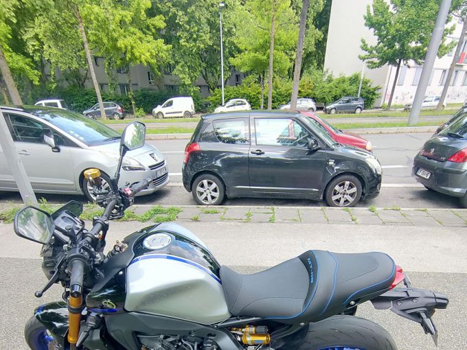 YAMAHA MT-09 SP 4