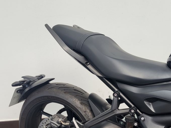 TRIUMPH TRIDENT 660 4