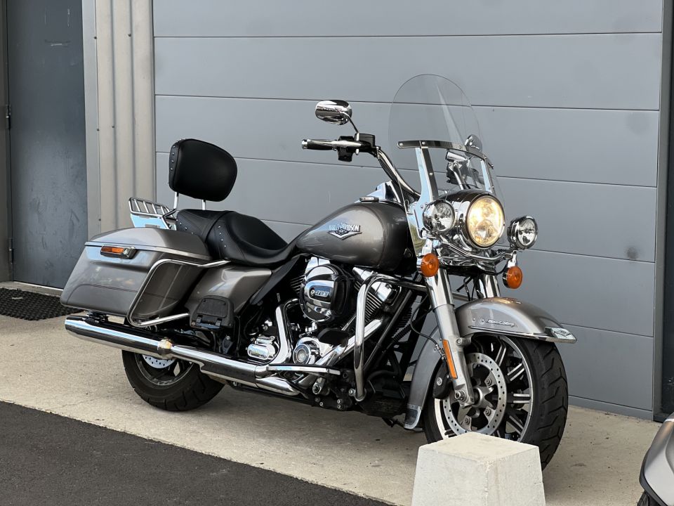 HARLEY-DAVIDSON TOURING ROAD KING 1690 4