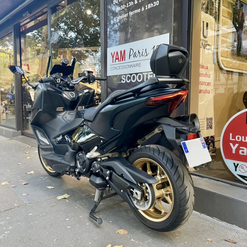 YAMAHA XP T-MAX 560 TECH MAX 4