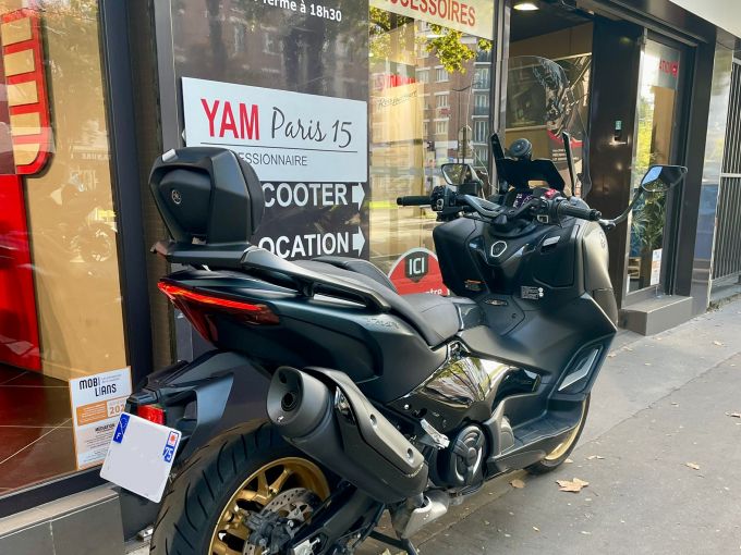 YAMAHA XP T-MAX 560 TECH MAX 4
