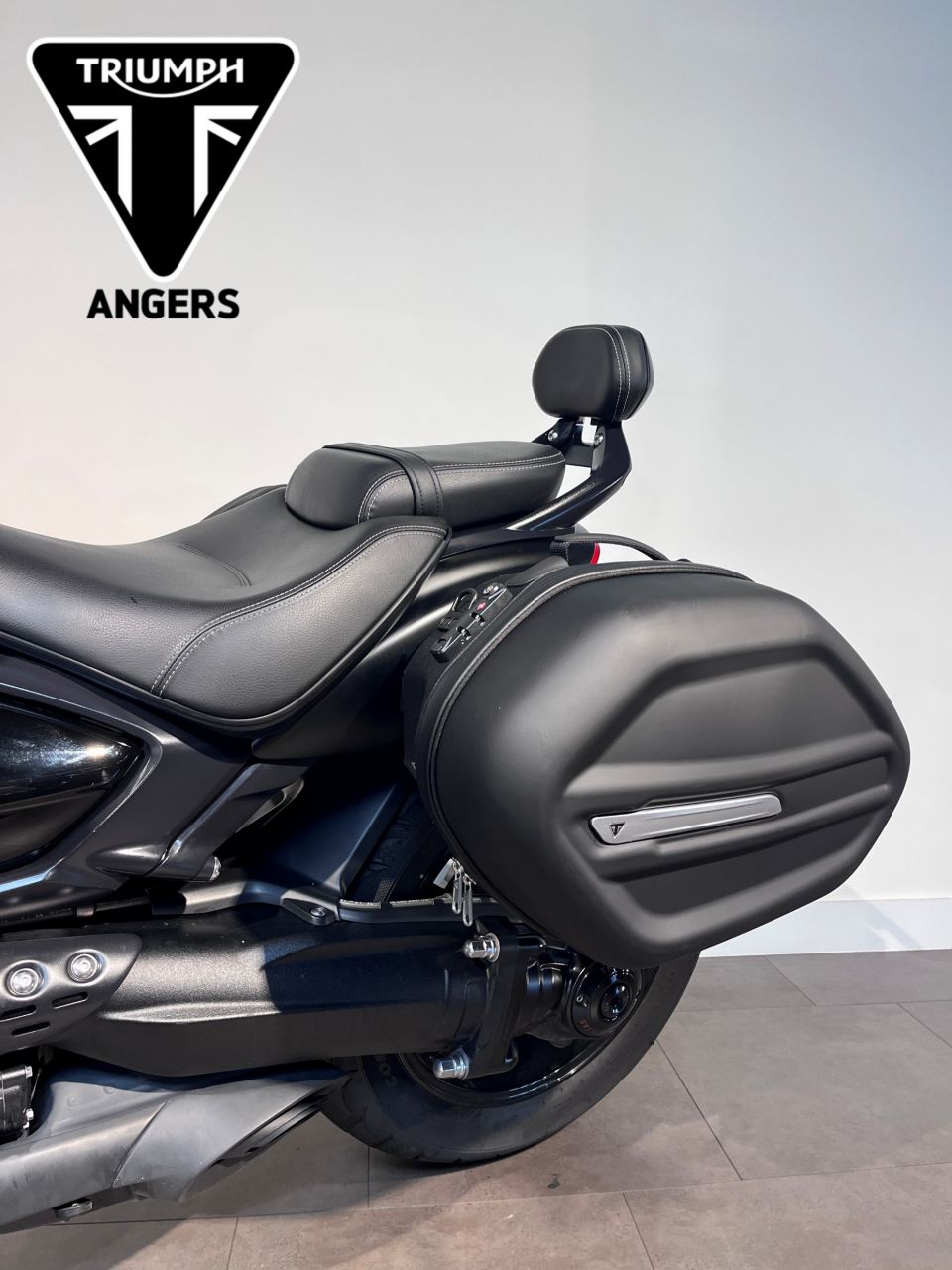 TRIUMPH ROCKET 3 GT 4