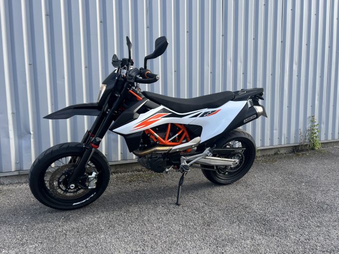 KTM 690 SMC R 4